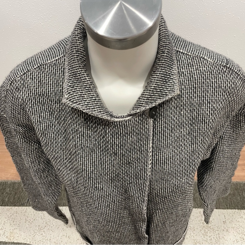 Eileen Fisher Medium Textured Cotton Sweater Coat, Medium. Like- New. - Picture 11 of 14